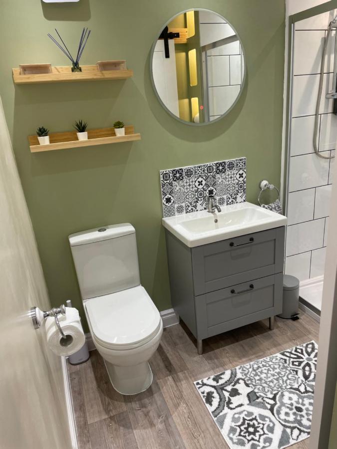 ホテル The Cotswold Nook ダーズリー エクステリア 写真